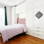 Appartement Parisien A 1 Minute Du Metro 6